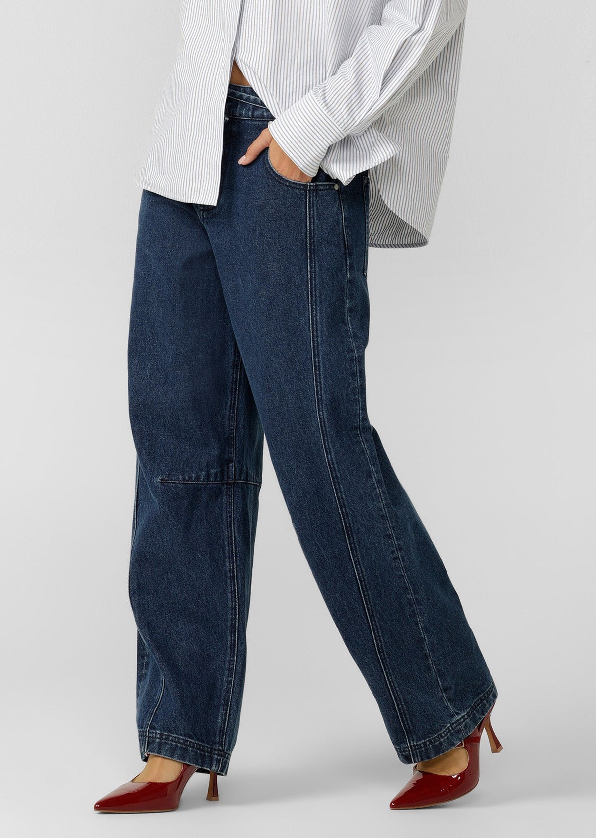 Off Duty Midrise Barrel Jeans