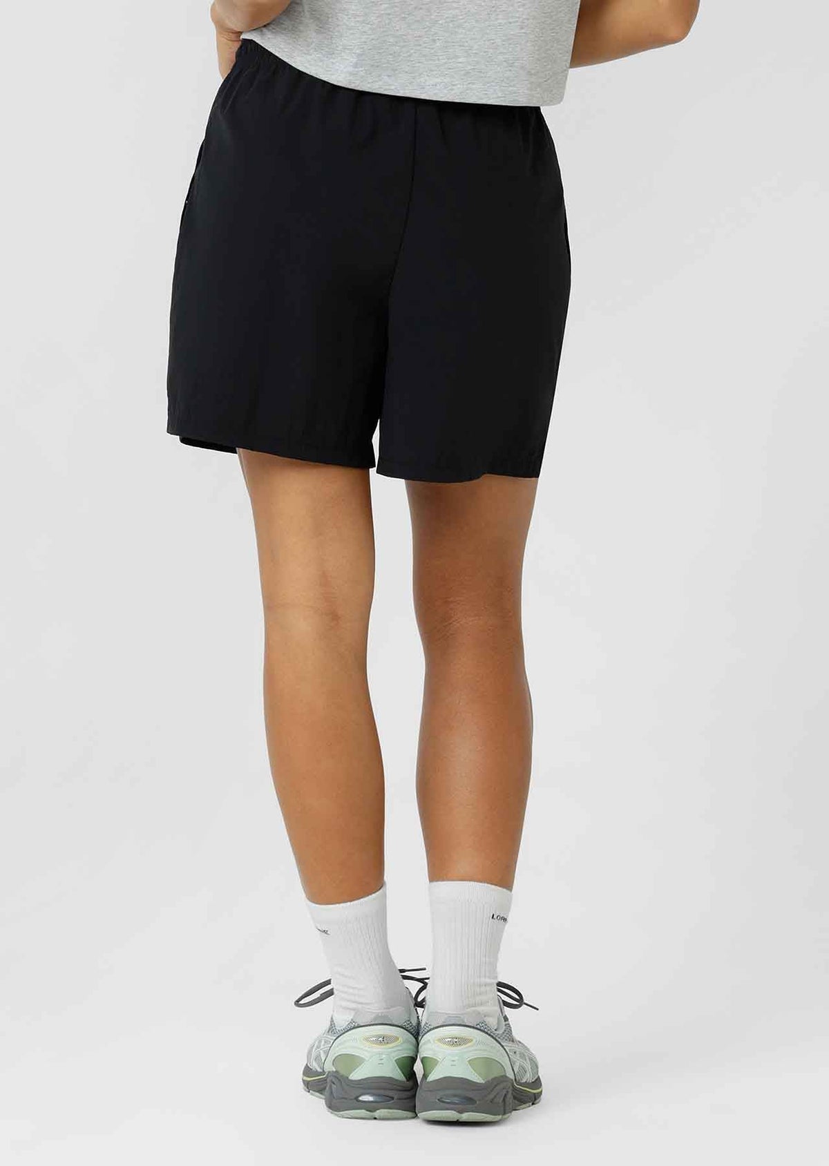 Advantage Shorts