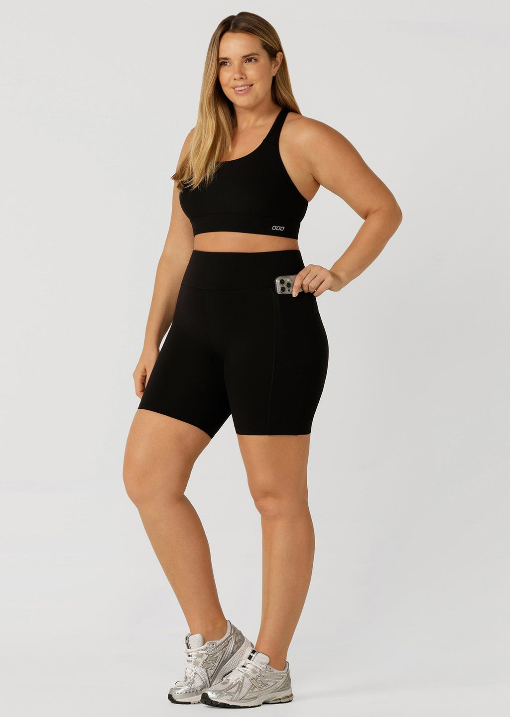 Amy Phone Pocket Tech Bike Shorts