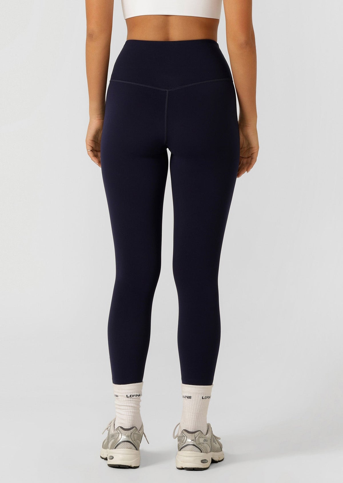 Lotus No Chafe Phone Pocket Ankle Biter Leggings