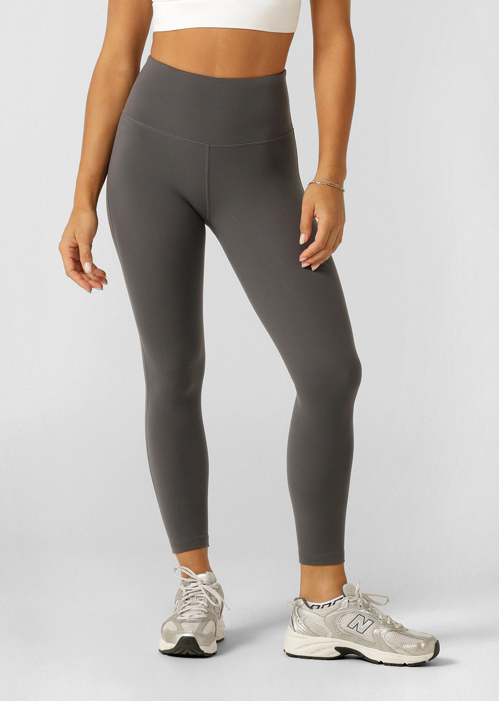 Lotus No Chafe Phone Pocket Ankle Biter Leggings