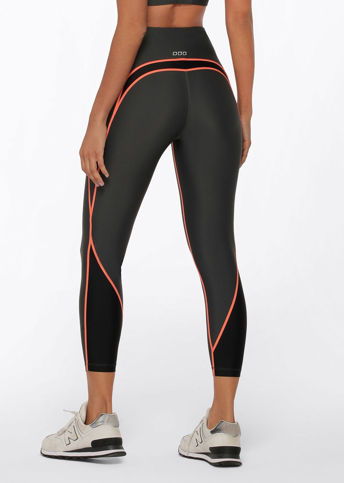 Accentuate Phone Pocket Ankle Biter Leggings