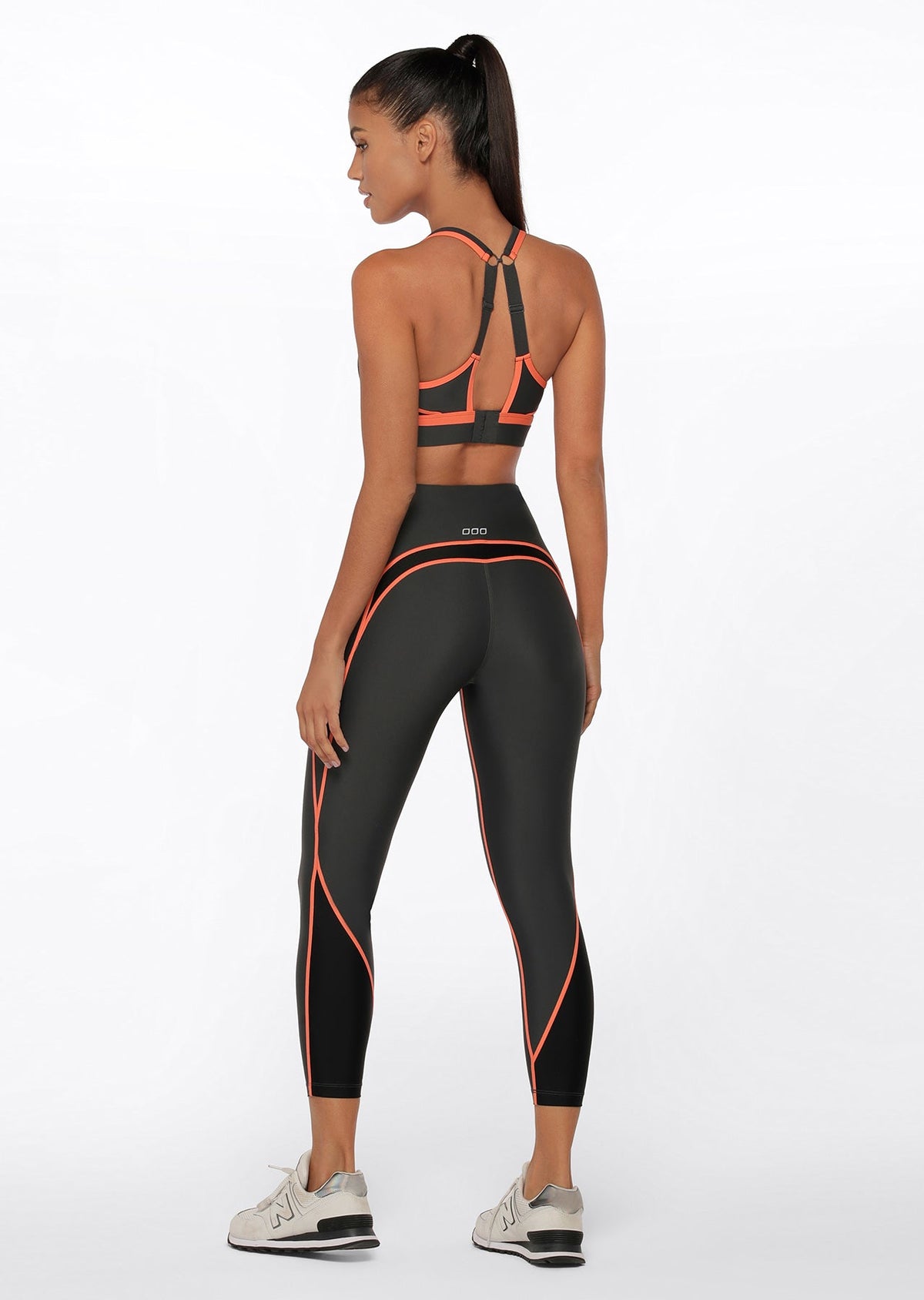 Accentuate Phone Pocket Ankle Biter Leggings