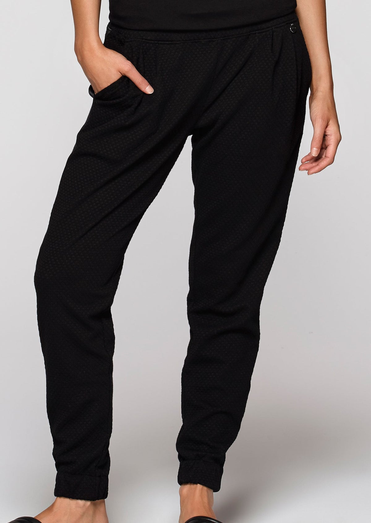 Athleisure F/L Pants