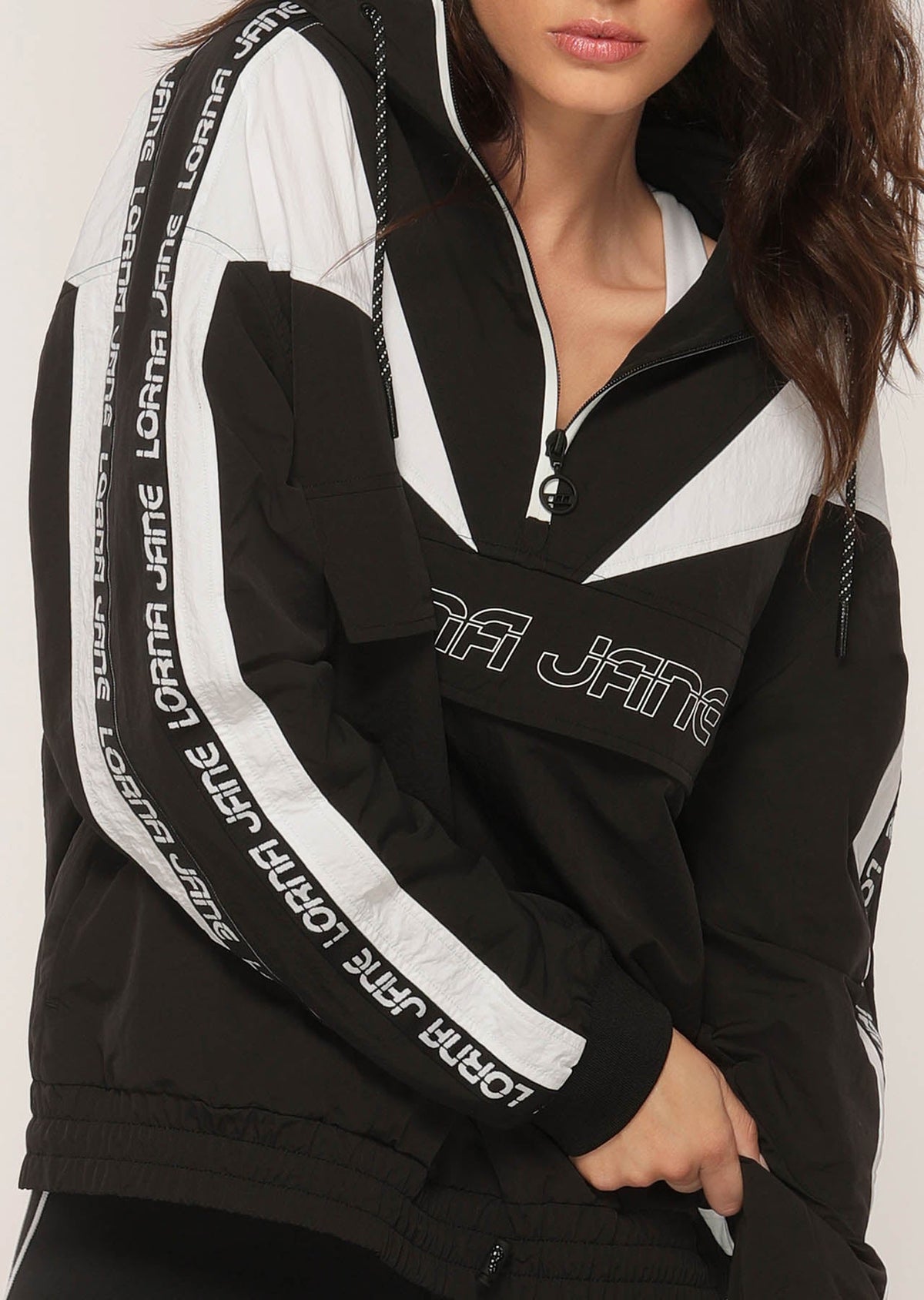 Attitude Track Jumper