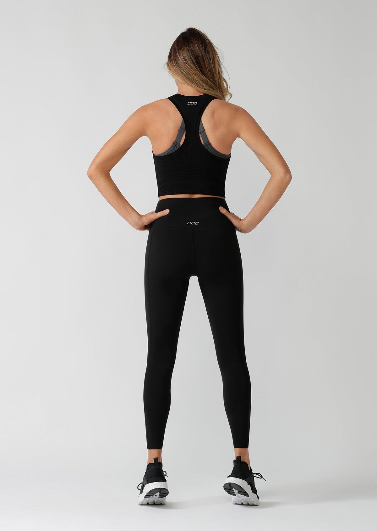 Contour Seamless Cropped Tank