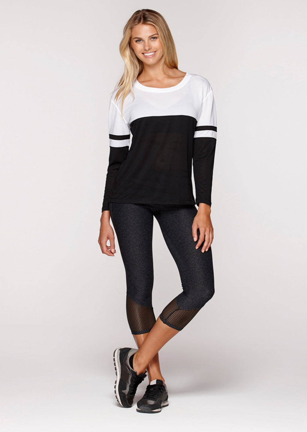 Eyes On Me L/Slv Active Top