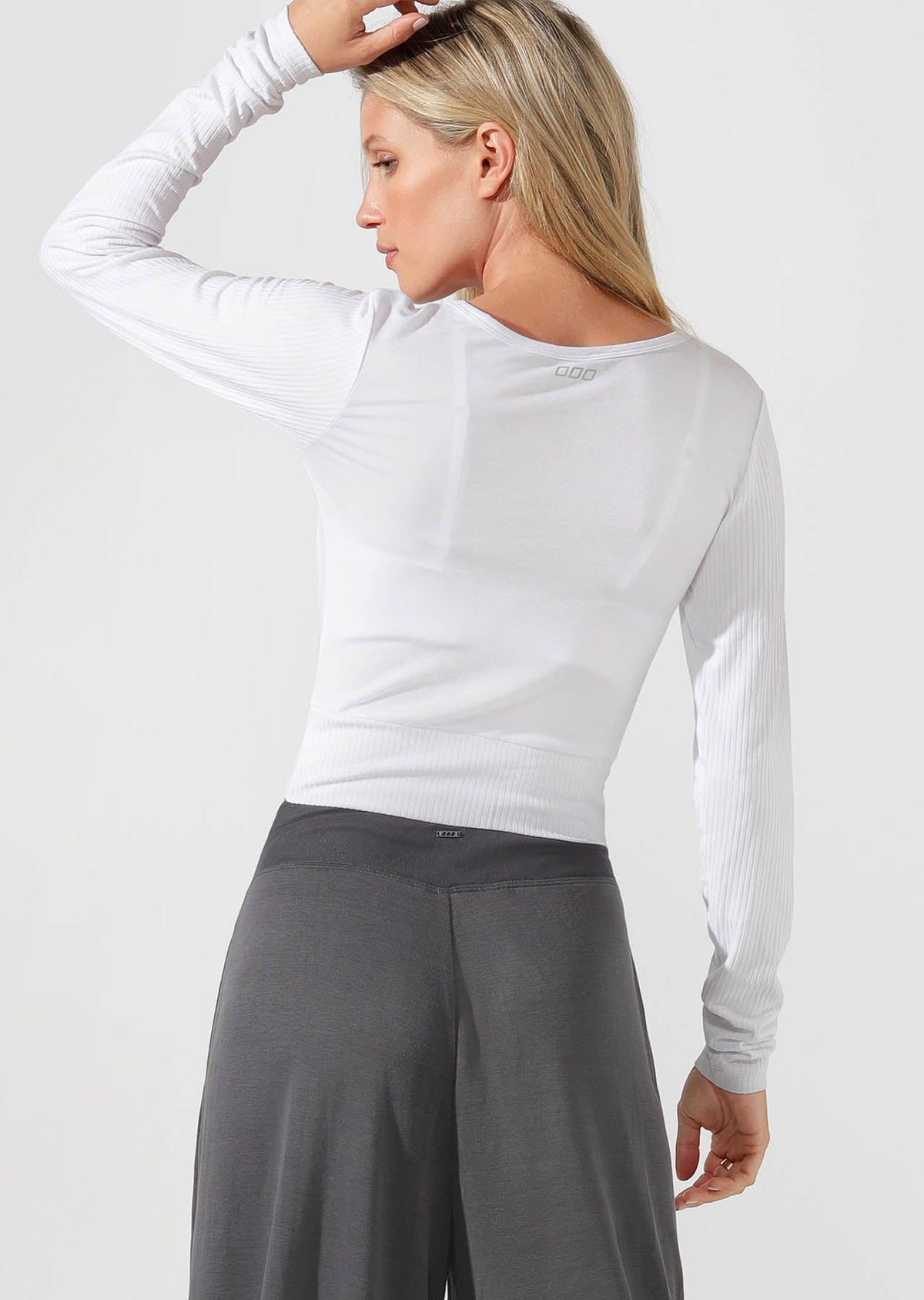 Flawless Cropped L/Slv Top