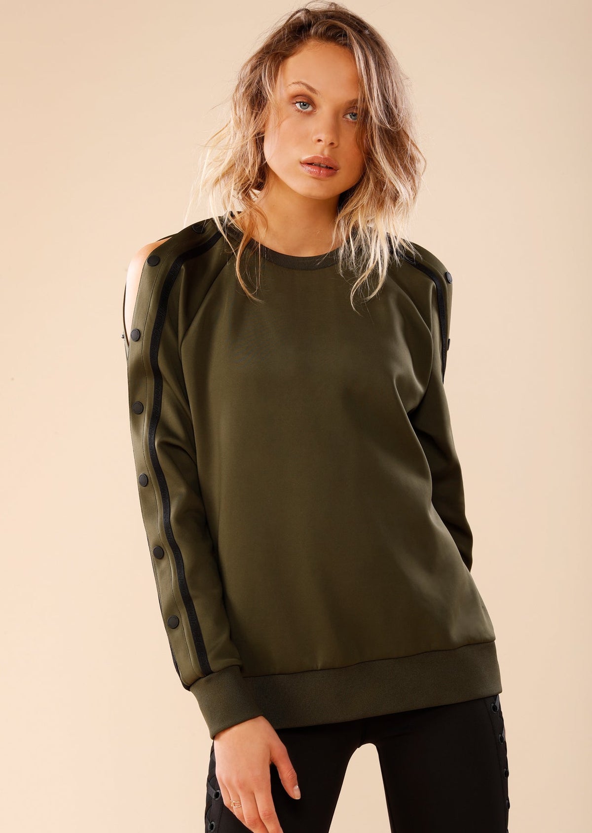 Highline L/Slv Snap Top