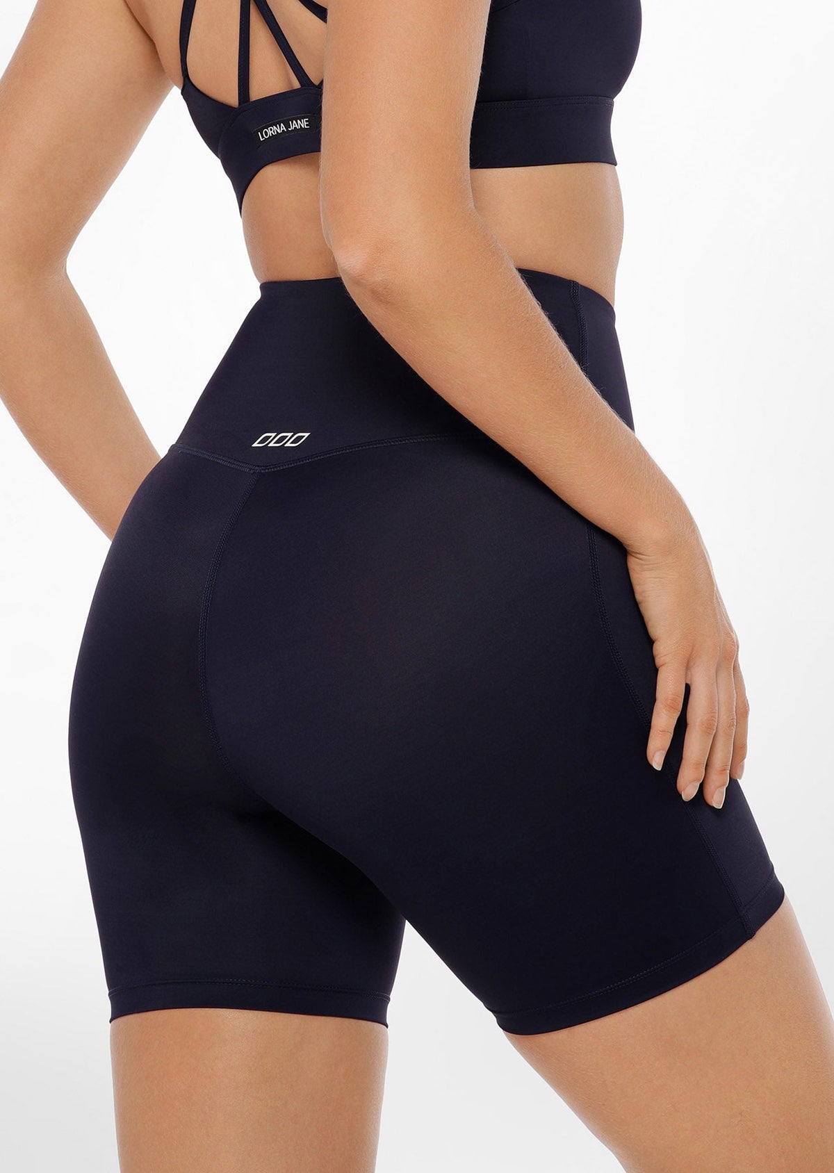 Lotus No Chafe Cool Touch Bike Shorts